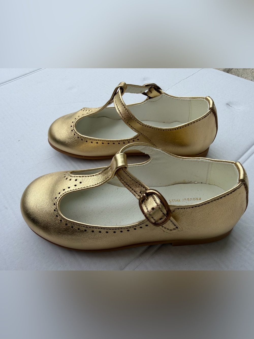 La Coqueta Gold T-Bar Mary Jane Shoes | EU 24 (US 8 Girls) - Picture 11 of 15